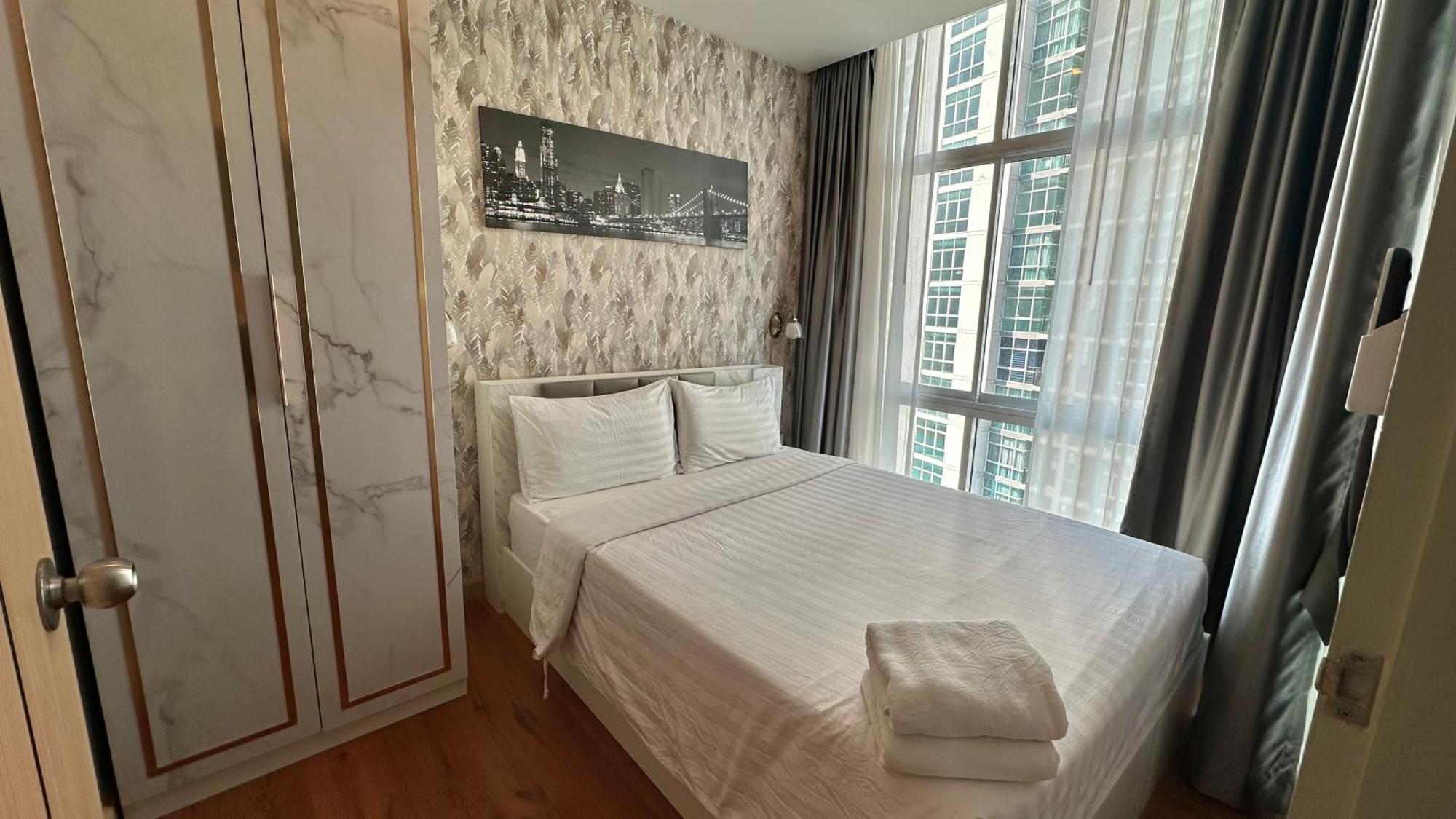 Apartment The Grand Jomtien: Seaside Serenity With Sunset Views