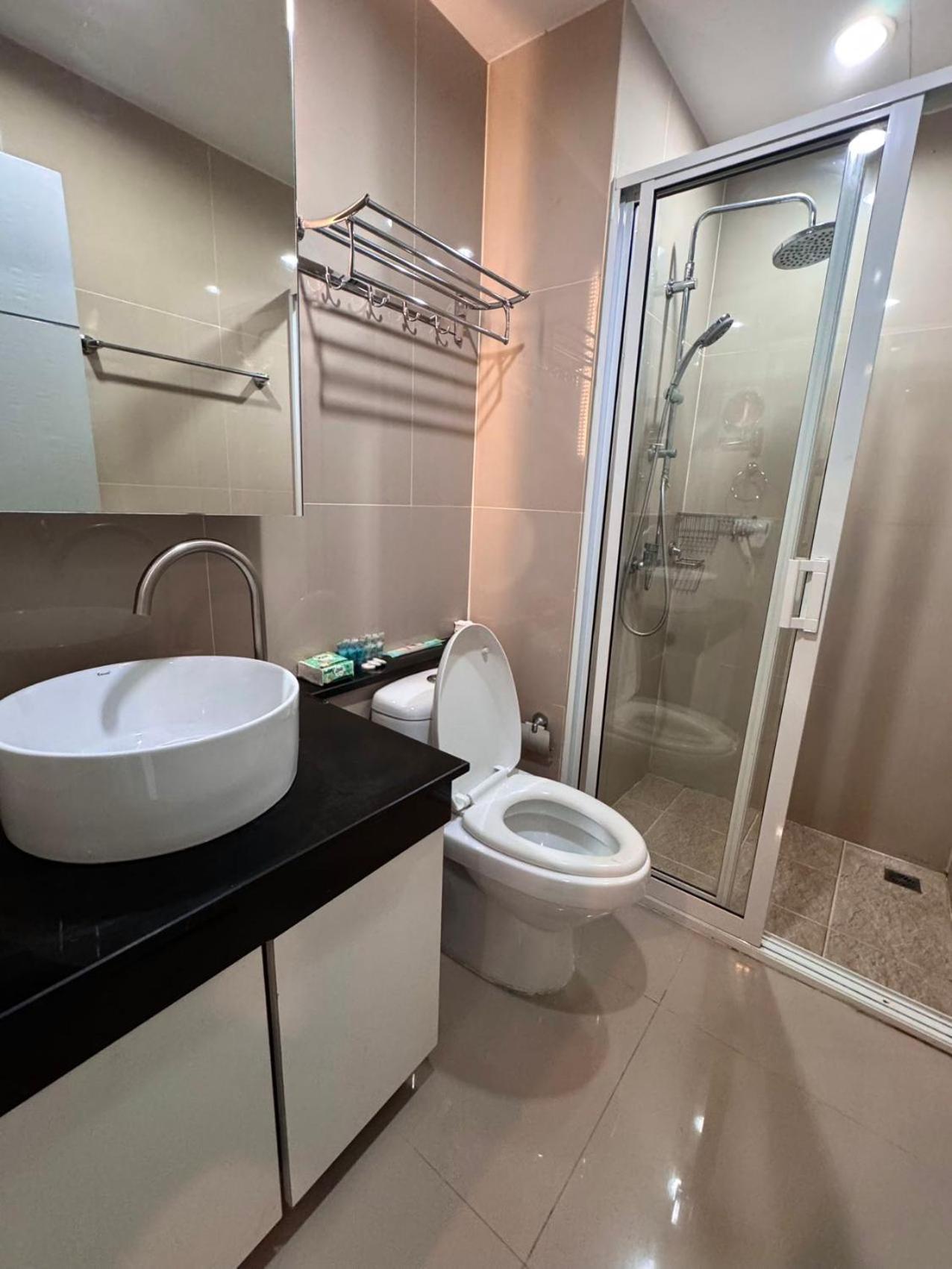 The Grand Jomtien: Seaside Serenity With Sunset Views Jomtien Beach