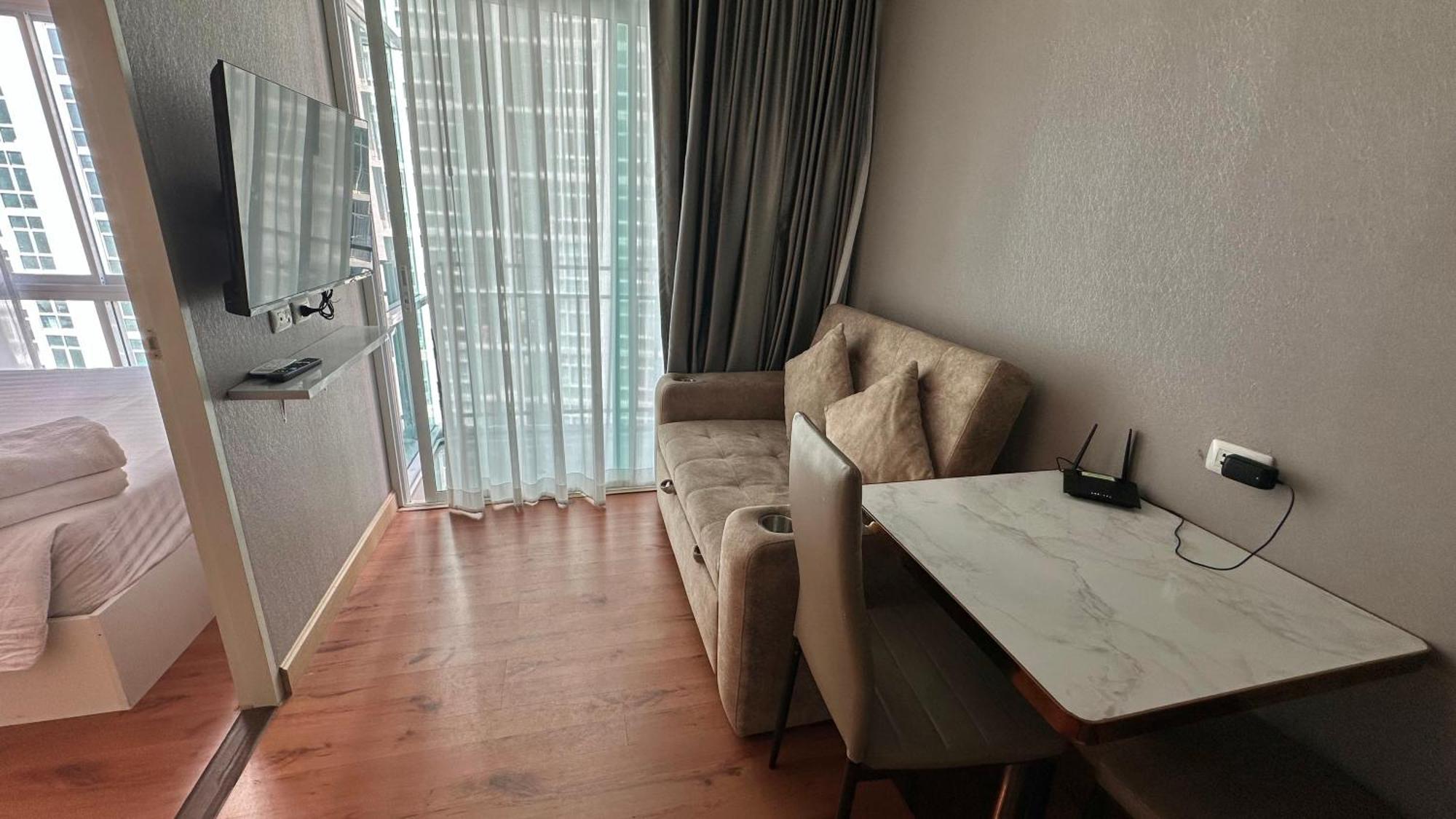 Apartment The Grand Jomtien: Seaside Serenity With Sunset Views Jomtien Beach